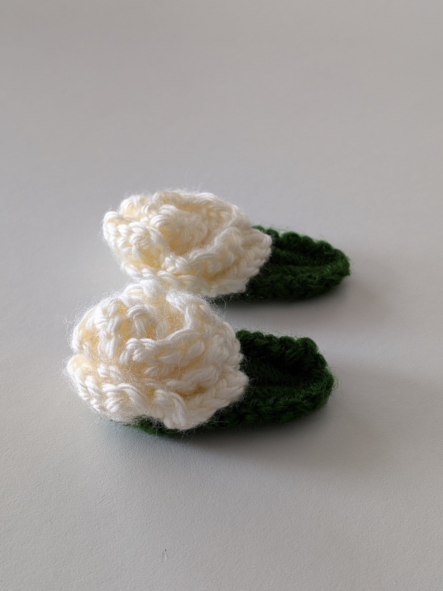 Pristine White Hair Clip