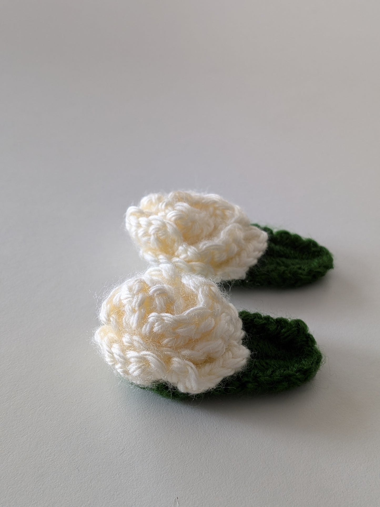 Pristine White Hair Clip